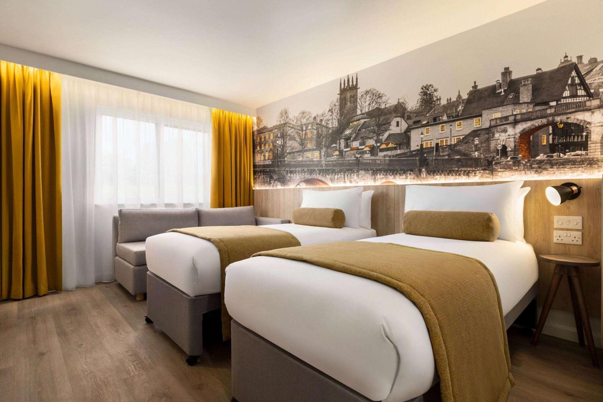 Super 8 By Wyndham Chester East Exterior foto